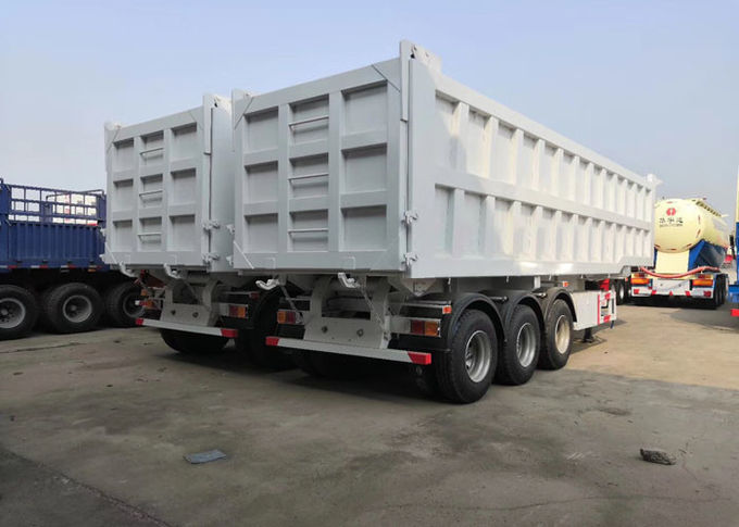 Estrazione mineraria di Tipper Semi Trailer Truck For e costruzione ad alta velocità 25-45 CBM