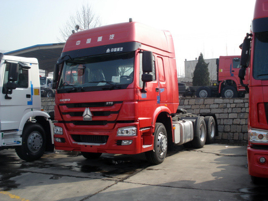 10 la testa del trattore delle ruote HOWO trasporta 6x4 su autocarro con l'alta carrozza del tetto HW79 e GVW 25 tonnellate