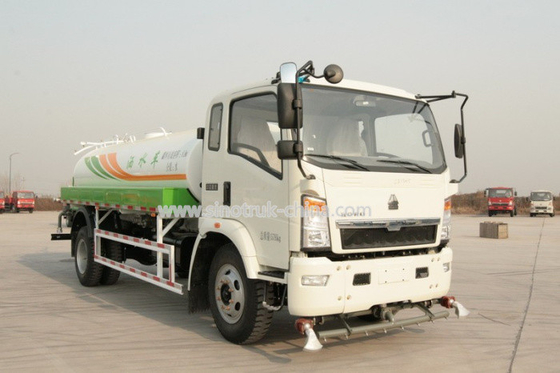 Tipo dimensioni 5995 x 2050 x 2350mm del combustibile diesel del camion dello spruzzatore dell'acqua RHD/di LHD 4X2 5CBM