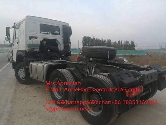 il camion 6x4 10 del trattore di 420hp Sinotruk Howo7 spinge la cabina HW76 per rimorchio 50T