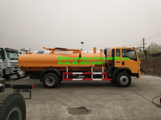 il camion di aspirazione delle acque luride 4-6m3 di Sinotruk 4x2 6 si stanca con Euro3