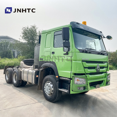 Il camion 6x4 10 del motore primo di Sinotruk HOWO Euro2 RHD spinge l'autotreno del trattore 20T