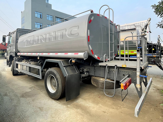 Il camion 6x4 10 dello spruzzo d'acqua di Sinotruk spinge il camion dello spruzzatore dell'acqua 15000L