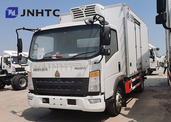 SINOTRUCK Howo 4x2 ha refrigerato i camion per carne 266hp
