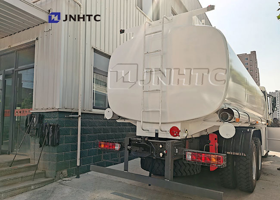 serbatoio di acqua 20m3 che spruzza camion Sinotruk Howo 6x4