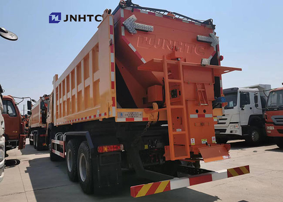 Camioncino Sinotruk Howo 371hp 300L dell'aratro di neve della spazzatrice stradale