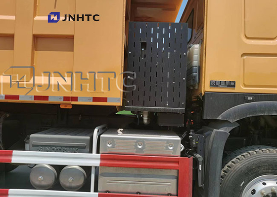 Camioncino Sinotruk Howo 371hp 300L dell'aratro di neve della spazzatrice stradale