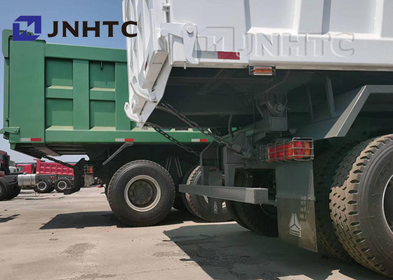 Sinotruk HOWO 371hp 10 pesanti Wheeler Dump Truck 6x4 Euro2