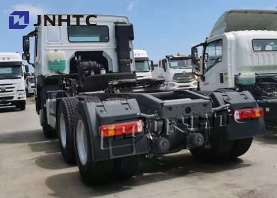 371HP Sinotruk Howo 6x4 25 tonnellate di camion diesel del trattore con la testa del rimorchio