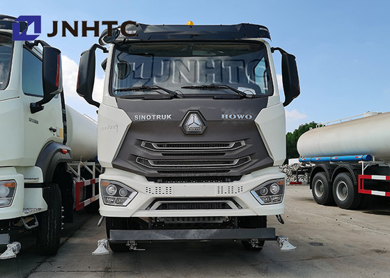 Acqua di Sinotruk Hohan 1000l che spruzza la ruota motrice del camion 4X2
