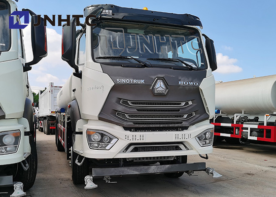 Acqua di Sinotruk Hohan 1000l che spruzza la ruota motrice del camion 4X2