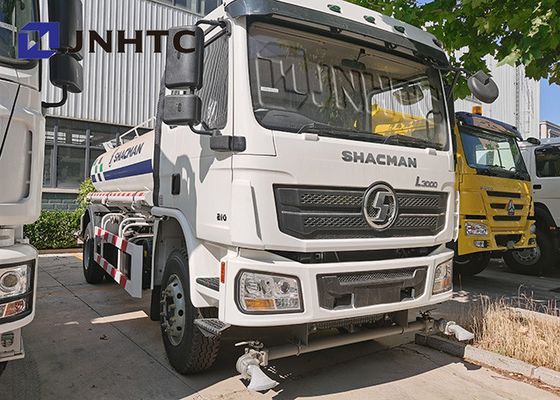 Lo spruzzatore di Shacman L3000 trasporta 6x4 su autocarro un volume da 8000 litri