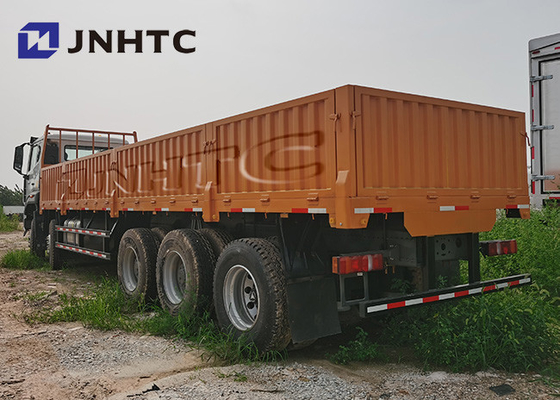 Camion posteriori piani 31tons Lhd di Sinotruk 8x4 Hohan con l'asse di sollevamento