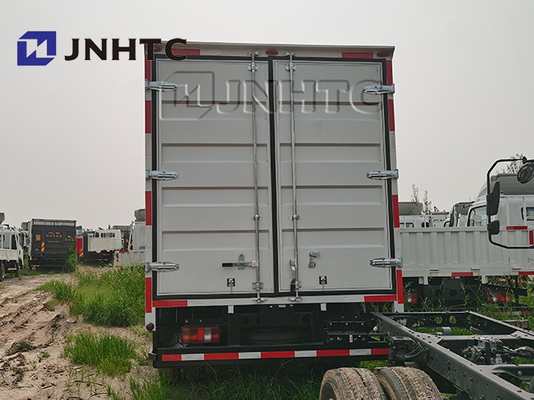 Carico Van Truck Sinotruk Howo della luce del combustibile diesel 4x2 5ton
