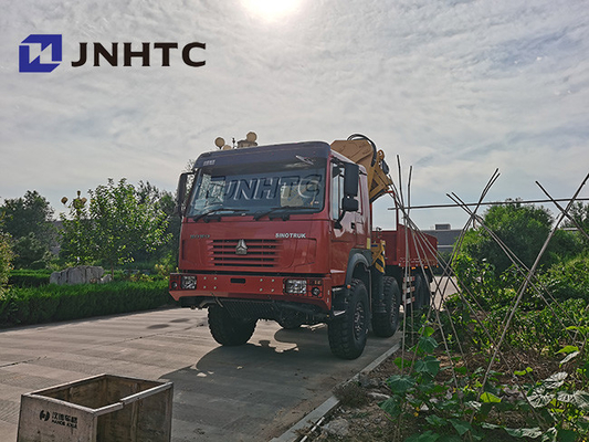 Sinotruck Howo 8x8 tutto il camion del carico dell'azionamento della ruota con le gru di 30t 13t