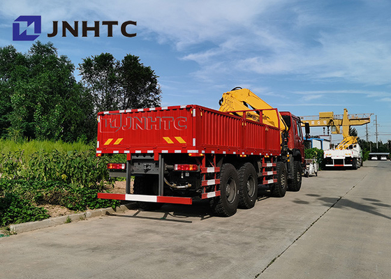 Sinotruck Howo 8x8 tutto il camion del carico dell'azionamento della ruota con le gru di 30t 13t