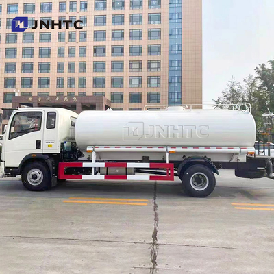 Carro armato dell'autocisterna del camion 4X2 dello spruzzatore della luce 1000l di Sinotruck HOWO