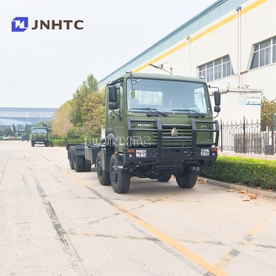 Sinotruk 8x8 a trazione integrale Camion pesante di carico Diesel Fuel Truck