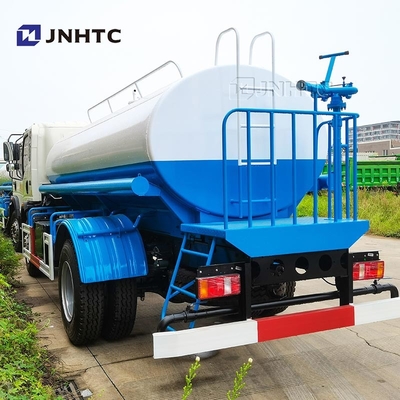 Cisterna di 5000L Sinotruk Howo Cisterna di acqua leggera 6 ruote 5 Cbms