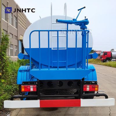 Cisterna di 5000L Sinotruk Howo Cisterna di acqua leggera 6 ruote 5 Cbms