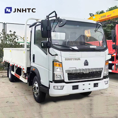 Camion leggero di carico a fila singola Howo 4x2 6 ruote Camion di carico