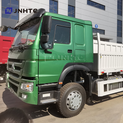 Leggera guida a sinistra Howo Cargo Truck 4x2 6 ruote 300 CV