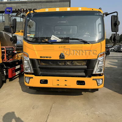 Cina Hot Sell Howo 4 Cbms Strada Intelligente distributore di asfalto camion NUOVO Spruzzatore di bitume camion di distribuzione di asfalto