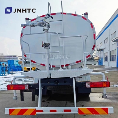 Cisterna per acqua calda BEIBEN Camion per la spruzzatura dell'acqua 6X4 300HP/380HP 10 Ruote 25m3 In vendita