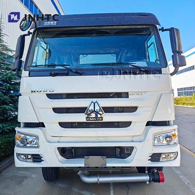 Sinotruk HOWO Fuel Tank Truck 8X4 400HP 28000L 35000L 30000lL di alta qualità