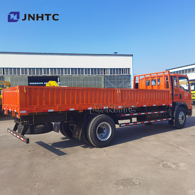 Vendita a caldo HOWO Cargo Trucks 4X2 6 Ruote 8-10Tons Light Right Drive Con Aria Condizionata