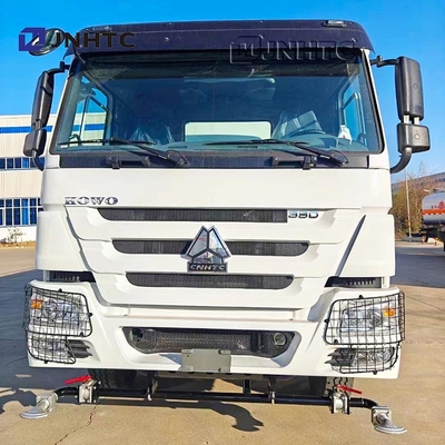 Nuovo Howo Cisterna dell'acqua Camione per la spruzzatura dell'acqua 6X4 380HP 10 Ruote 25m3 In vendita
