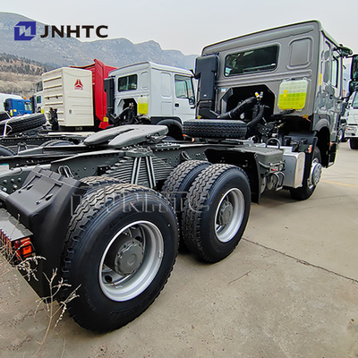 SINOTRUK HOWO Trattor Truck Car Veicolo commerciale 6X4 400HP Fabbrica ufficiale
