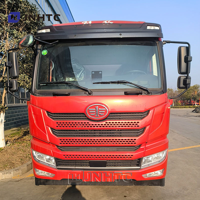 FAW Fuel Tank Truck Oil Tanker 4X2 5M3 6 ruote resistente alle intemperie con struttura in acciaio