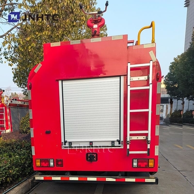 NEW Howo Truck per la lotta agli incendi 5000L Tanker per la schiuma d'acqua 4X4 Truck per la lotta agli incendi Buon prezzo