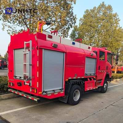 NEW Howo Truck per la lotta agli incendi 5000L Tanker per la schiuma d'acqua 4X4 Truck per la lotta agli incendi Buon prezzo