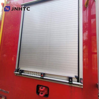 HOWO 4*4 Camione antincendio HOWO 5000L Cisterna a schiuma d'acqua Camione antincendio Mini Camione antincendio