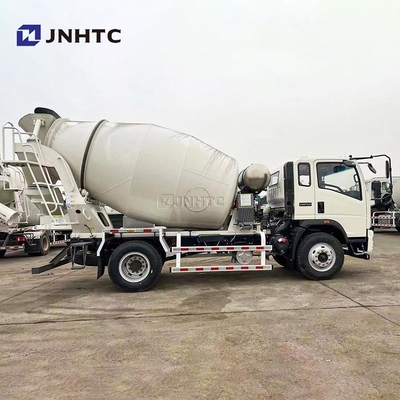 Nuovo HOWO Mini Concrete Mixer Truck Con Colore Bianco 4X2 4cbm 6 Ruote Alta Qualità