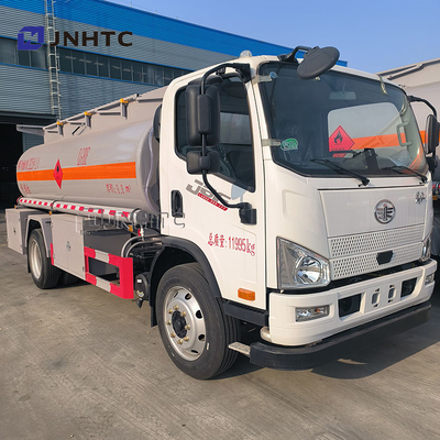 FAW 5000 litri di olio diesel leggero trasportatore capacità serbatoio di carburante camion cisterna in vendita