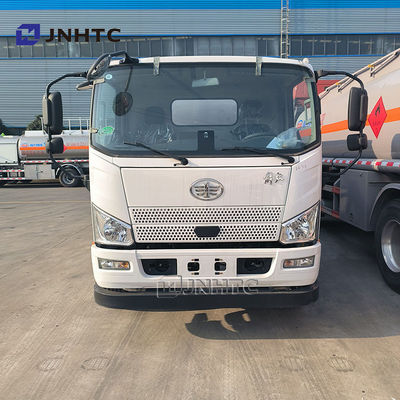 Autocisterna FAW per carburante