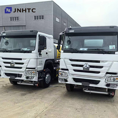 Sinotruk Howo Cisterna petrolifera 6x4 340hp Capacità 12 ruote Cisterna di carburante in vendita