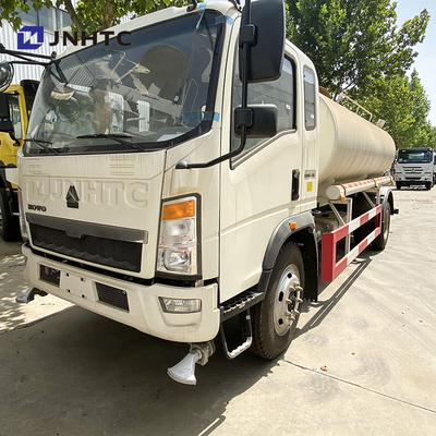 Cina Howo Tank Water Truck 4x2 Light Water Trucks 10cbm Water Sprinkler Truck