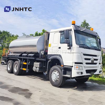 HOWO Intelligent Bitumen Spreader Asphalt Spraying Equipment Trucks 6X4 336HP in vendita