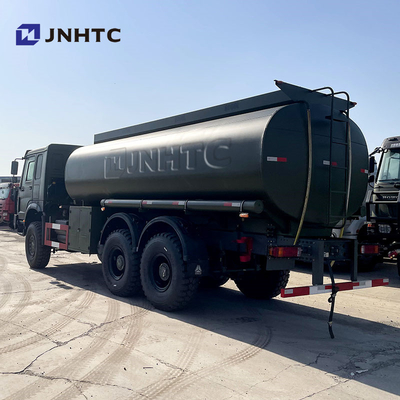 Hot Sinotruk Howo Oil Tank Truck 6x6 All Drive LHD Diesel Fuel Oil Tank Truck in vendita