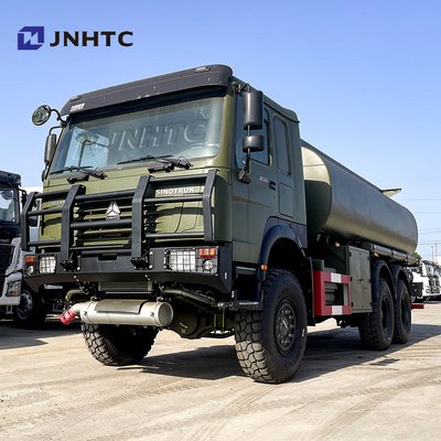 Hot Sinotruk Howo Oil Tank Truck 6x6 All Drive LHD Diesel Fuel Oil Tank Truck in vendita