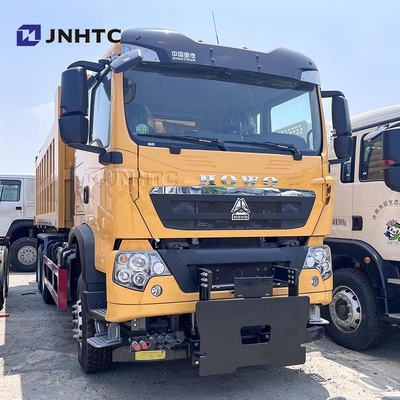 Nuovo camion da pulizia per pulitori di neve per strada HOWO 400HP 300L 6X4 in vendita