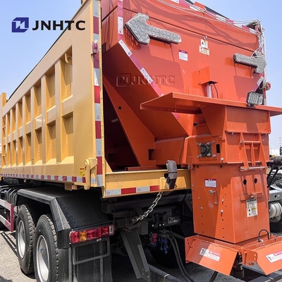 Nuovo camion da pulizia per pulitori di neve per strada HOWO 400HP 300L 6X4 in vendita