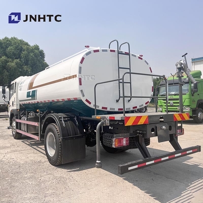Vendita a caldo Sinotruk HOWO 6X4 320-450HP 20m3 Cisterna per il lancio dell'acqua Cisterna per l'irrigazione Cisterna per l'irrigazione