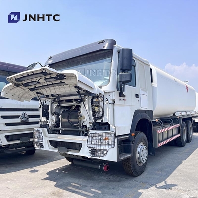 Nuovo Howo Oil Tank Truck 6x4 380hp Capacità 10 Ruote 20000 Litri Fuel Tank Truck In vendita