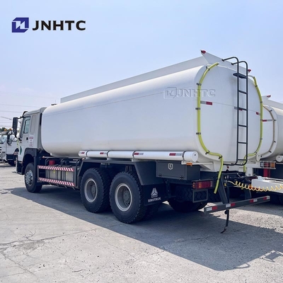 Nuovo Howo Oil Tank Truck 6x4 380hp Capacità 10 Ruote 20000 Litri Fuel Tank Truck In vendita