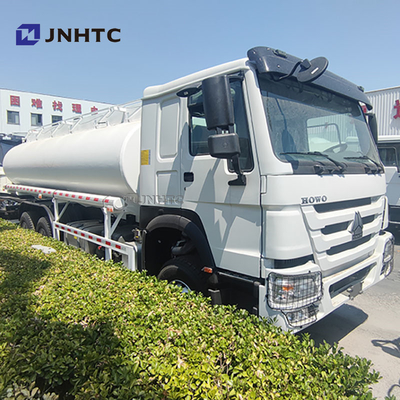Prezzo di fabbrica Sino Howo 6x4 8x4 20 Cbm Oil Fuel Tank Truck Transportation Fuel Tanker Truck In vendita
